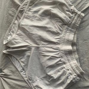 Hotty hot shorts 2.5 size 4 white